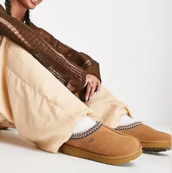 *** SOLD *** UGG Tasman Slipper 'Chestnut' 5955-CHE - Picture 4 of 16